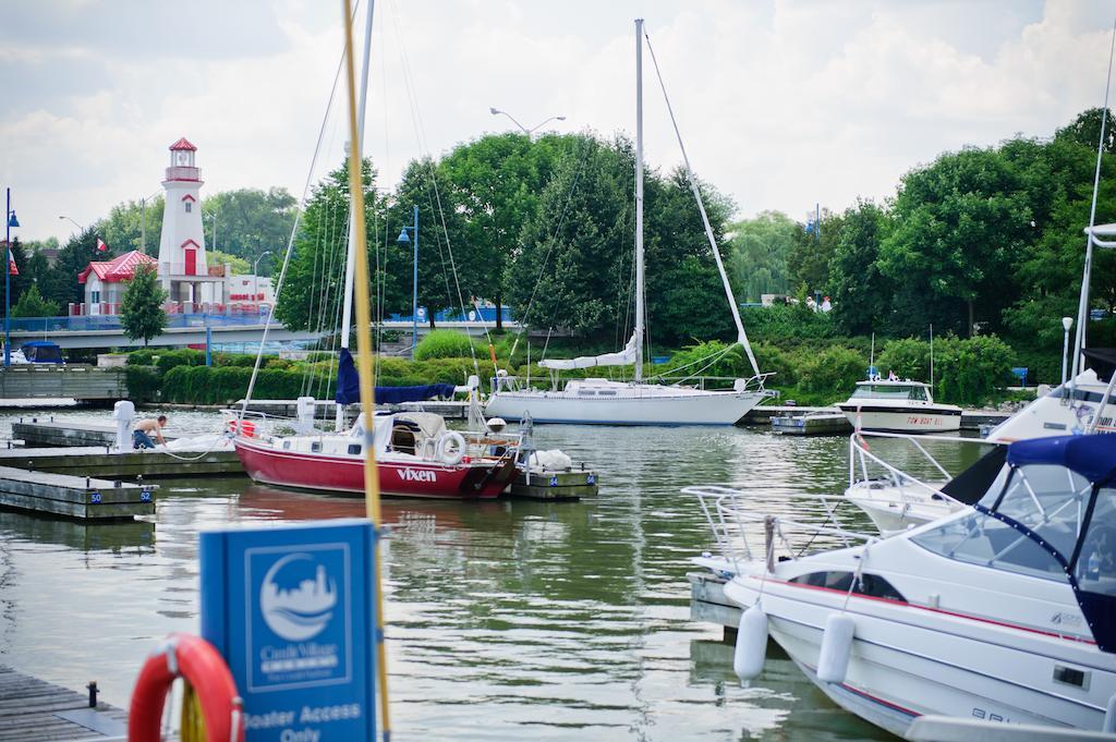 The Waterside Inn Mississauga Esterno foto